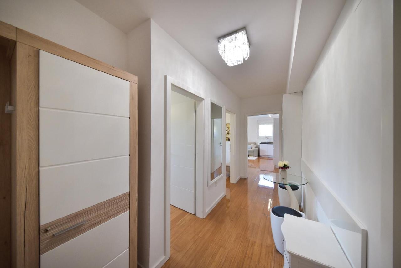 Mm Luxury Apartments Diamond & Silver Zadar Exterior photo