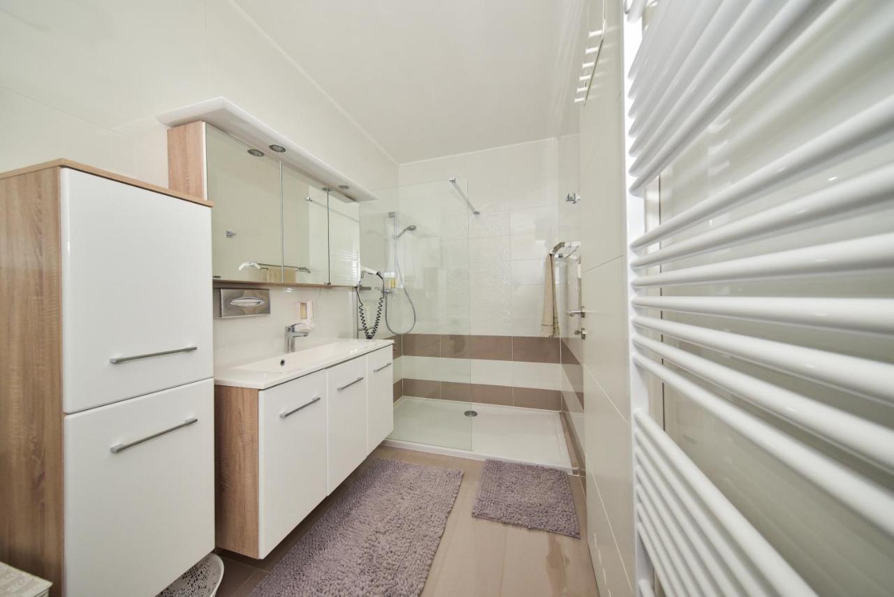 Mm Luxury Apartments Diamond & Silver Zadar Exterior photo