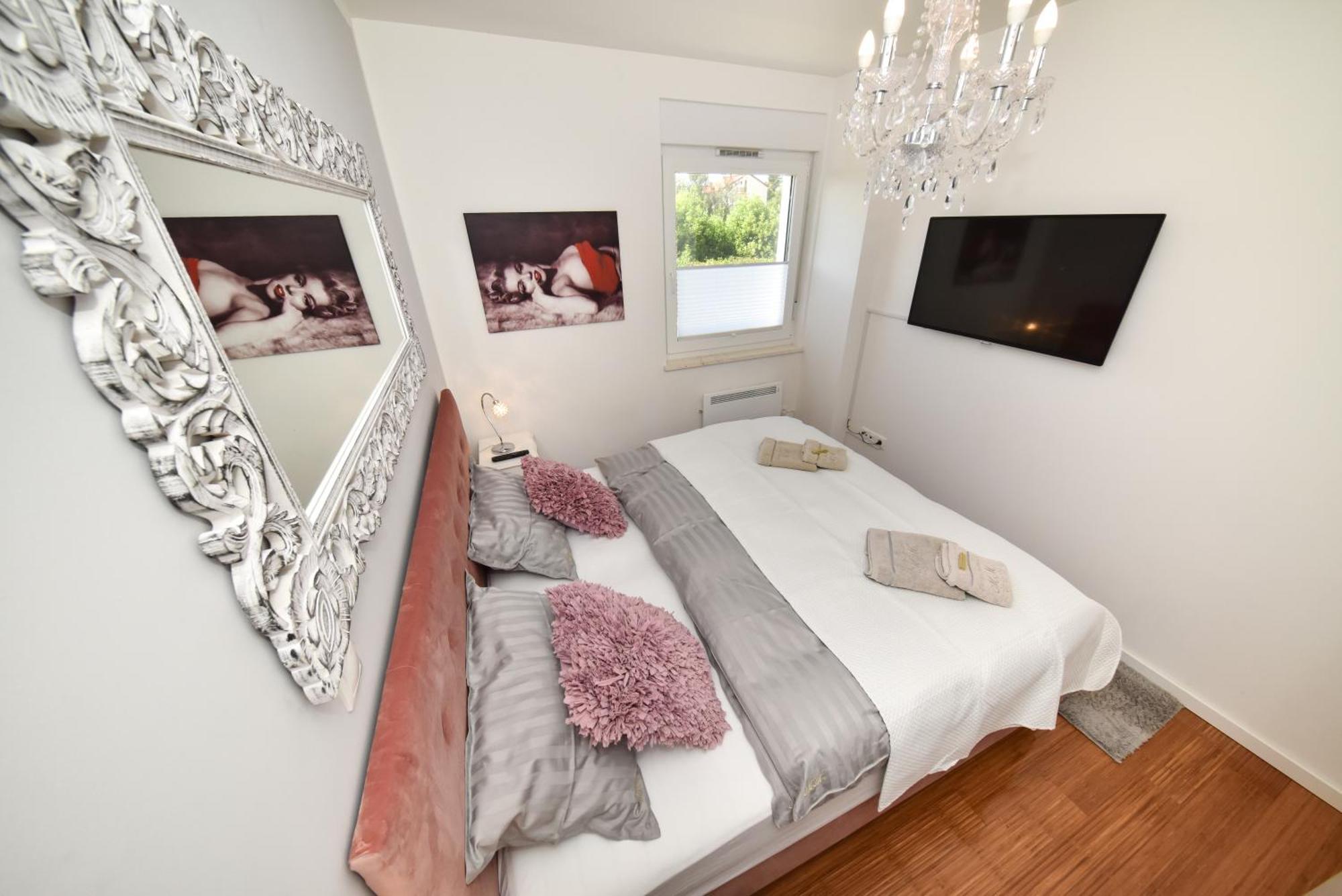 Mm Luxury Apartments Diamond & Silver Zadar Exterior photo